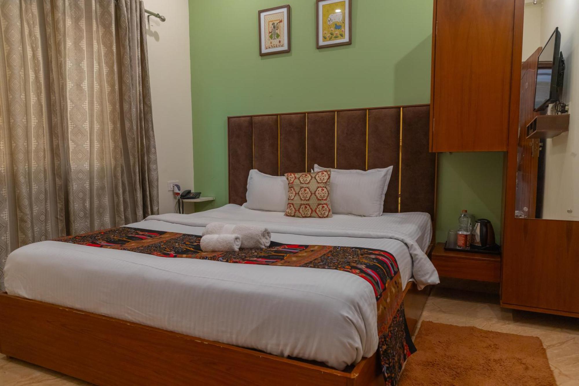 Hotel Sethi Legacy Haridwār Екстериор снимка