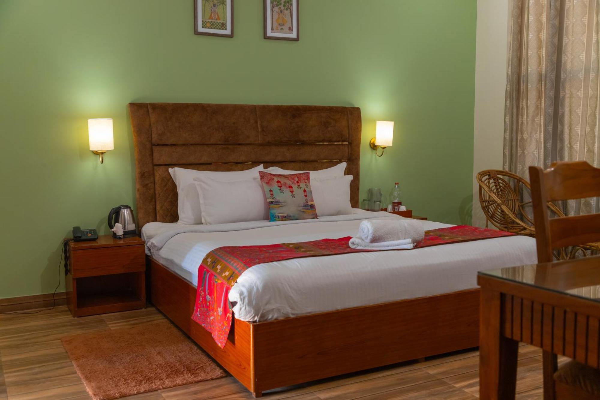 Hotel Sethi Legacy Haridwār Екстериор снимка